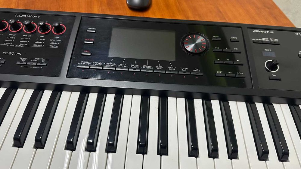 VENDO ROLAND FA-07