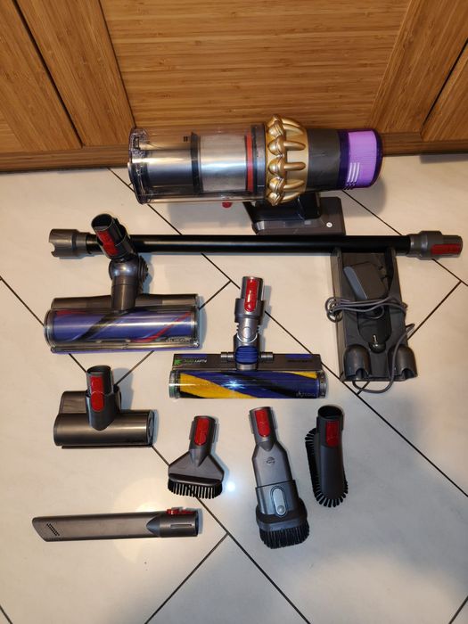 Dyson v11 absolute