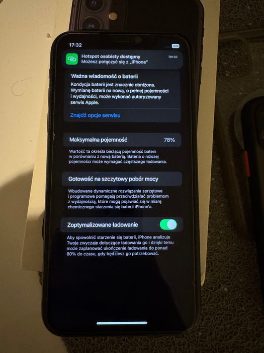 iPhone 11 - uszkodzony