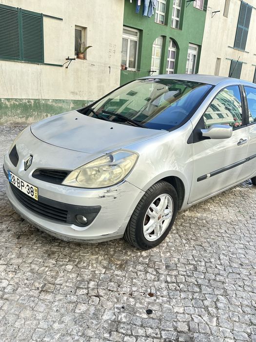 Renault clio 2006 — photo 2