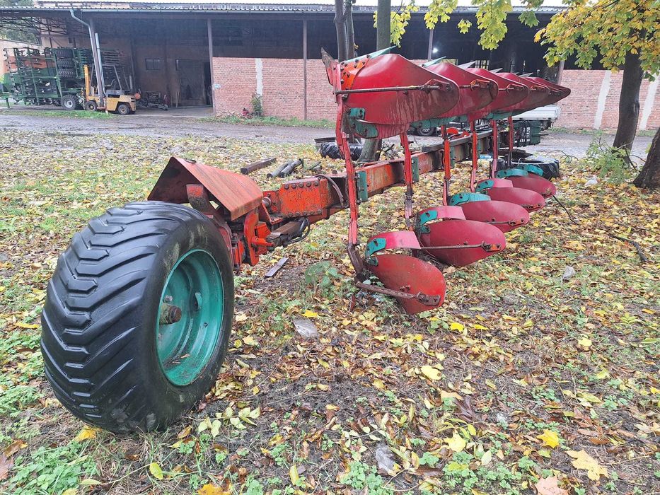 Pług sześcioskibowy Kverneland