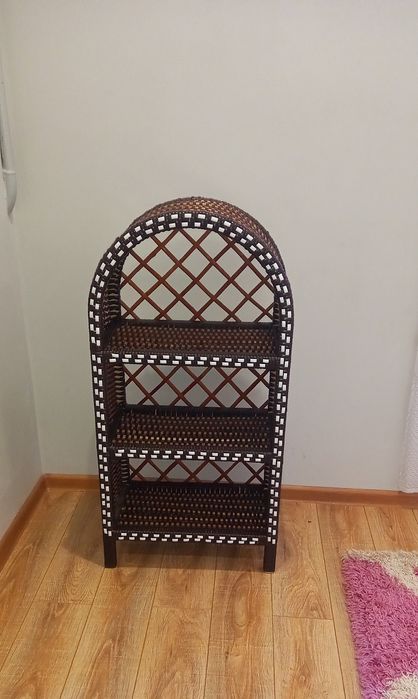 Етажерка  Полиця