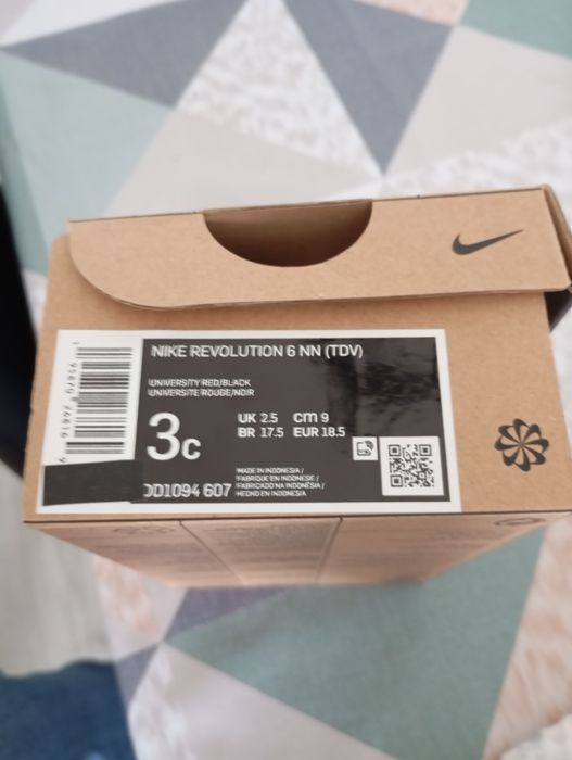 Tênis Nike bebê novo