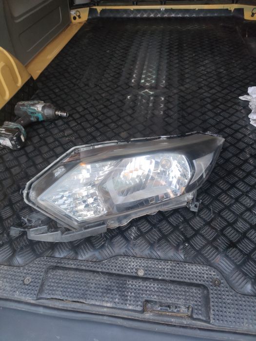 Honda HRV HR-V II 15 20r lampa lewa Europa