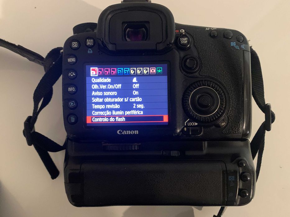 Canon 7D com punho ( vendo ou troco )64739089143043121