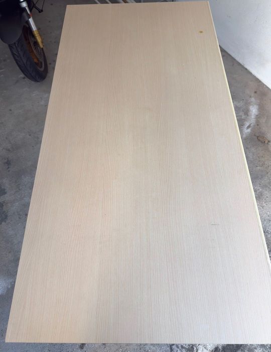 Secretária de Escritório/Estudo 138x68 cm – Bom Estado – 70€