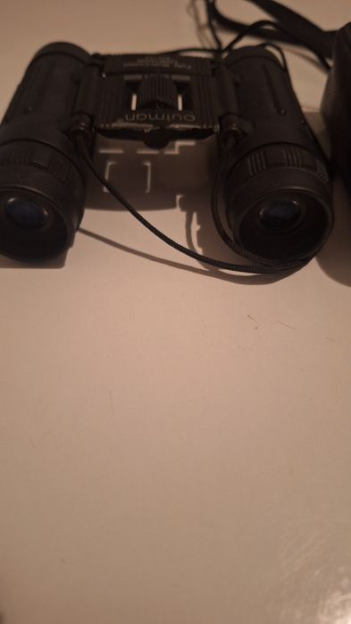 Binoculos bem conservados