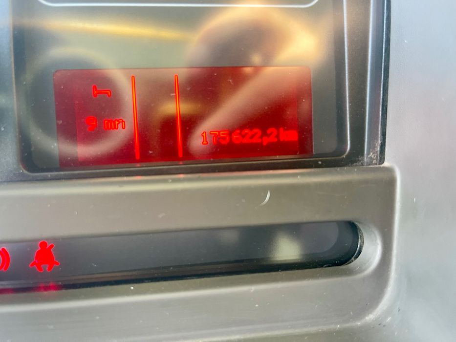 CAMIAO LIXO RENAULT 280 DXI 2012