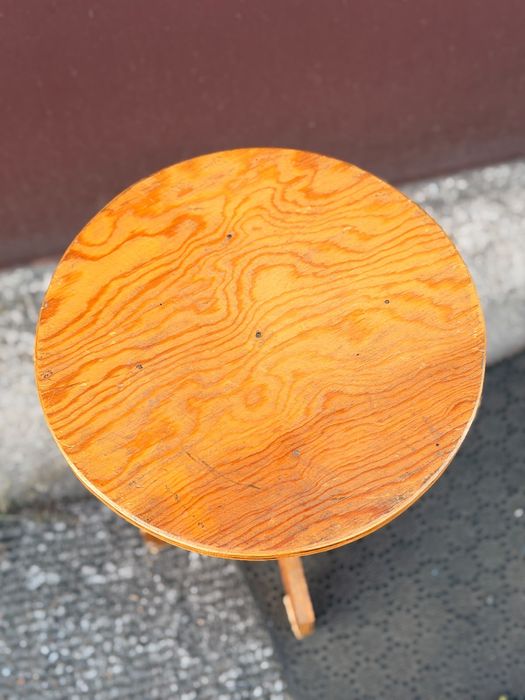 Taboret drewniany