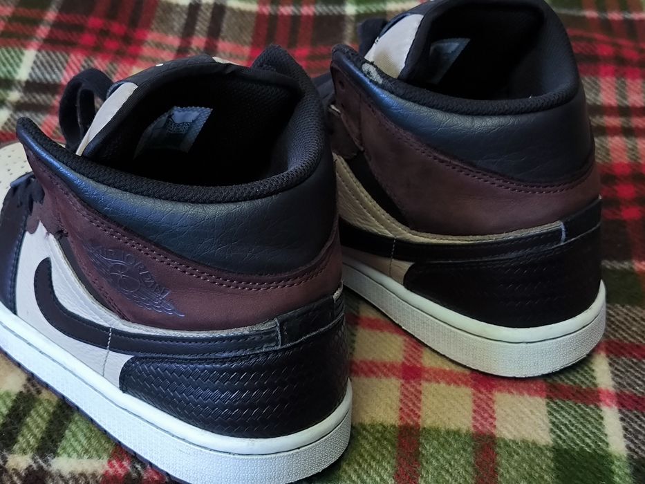 Sneakersy męskie Nike Air Jordan 1 Mid SE