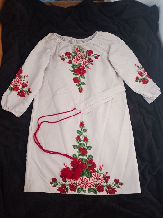 Плаття вишите бісером