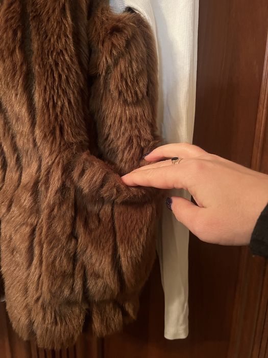 Продам жилетку с искуственного меха