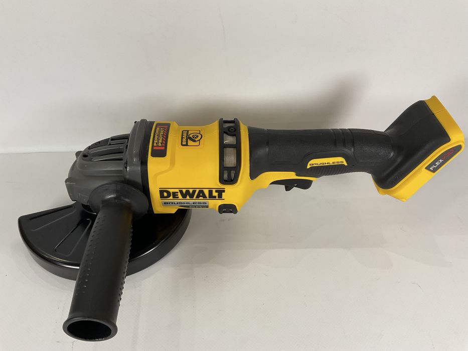 Аккумуляторная болгарка (УШМ, КШМ) DEWALT DCG418B FLEXVOLT 60V MAX Brushless 125-150 мм 2025 год