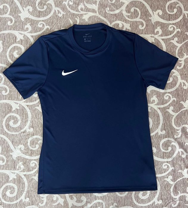 Оригінальна футболка Nike Dri-FIT