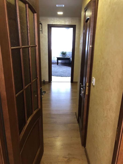 Продаж 2-кімнатної квартири у центрі Ужгорода