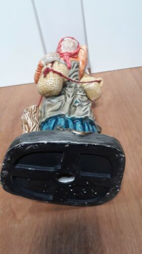 Bibelot decorativo em cerâmica