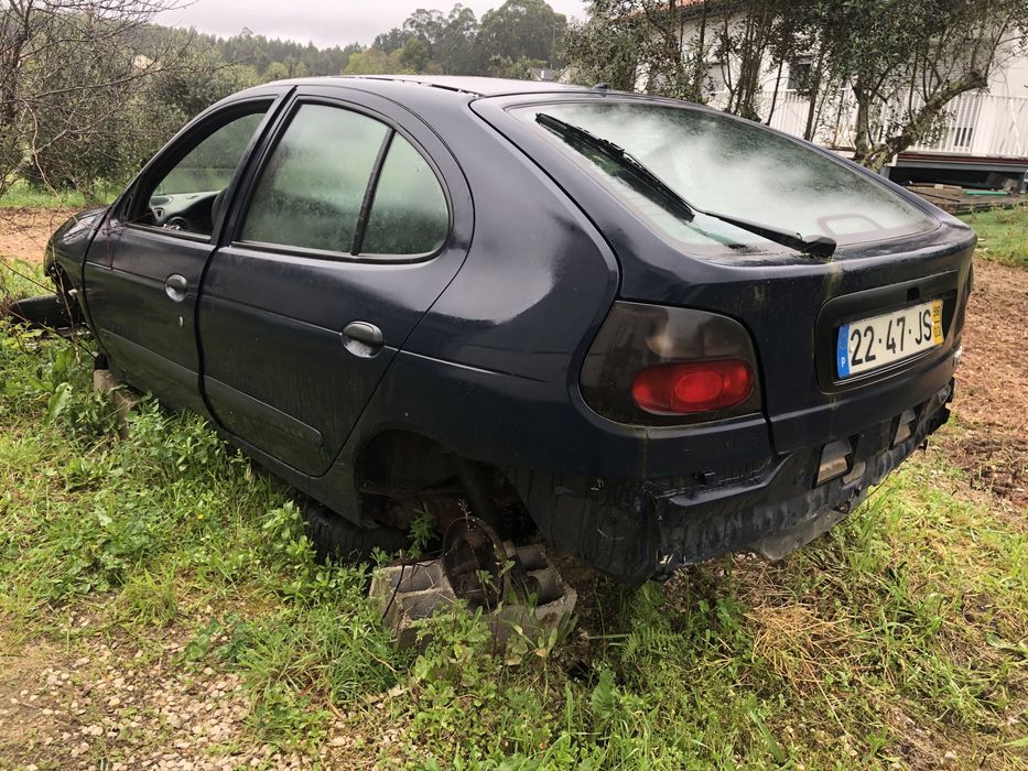 Renault Megane restauro ou peças