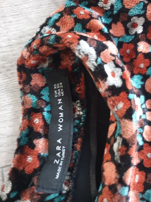 Оксамитова сукня ZARA