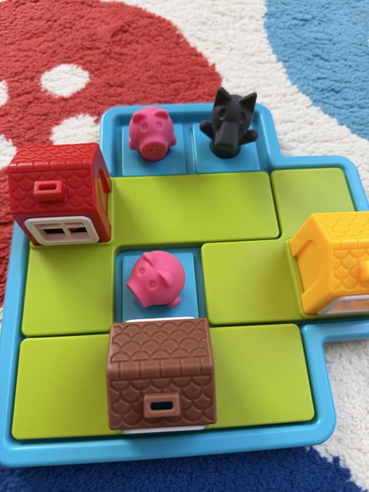 Smart games “ Троє маленьких поросяток»