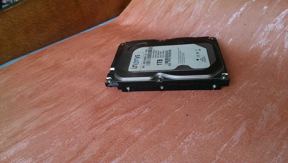 Жесткий диск (HDD) 1 Tb марки I.norys ПОЛНОСТЬЮ РАБОЧИЙ