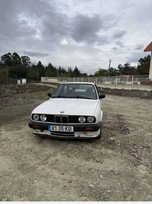 BMW 324 TD 2.4 Classico. 6 cilindros