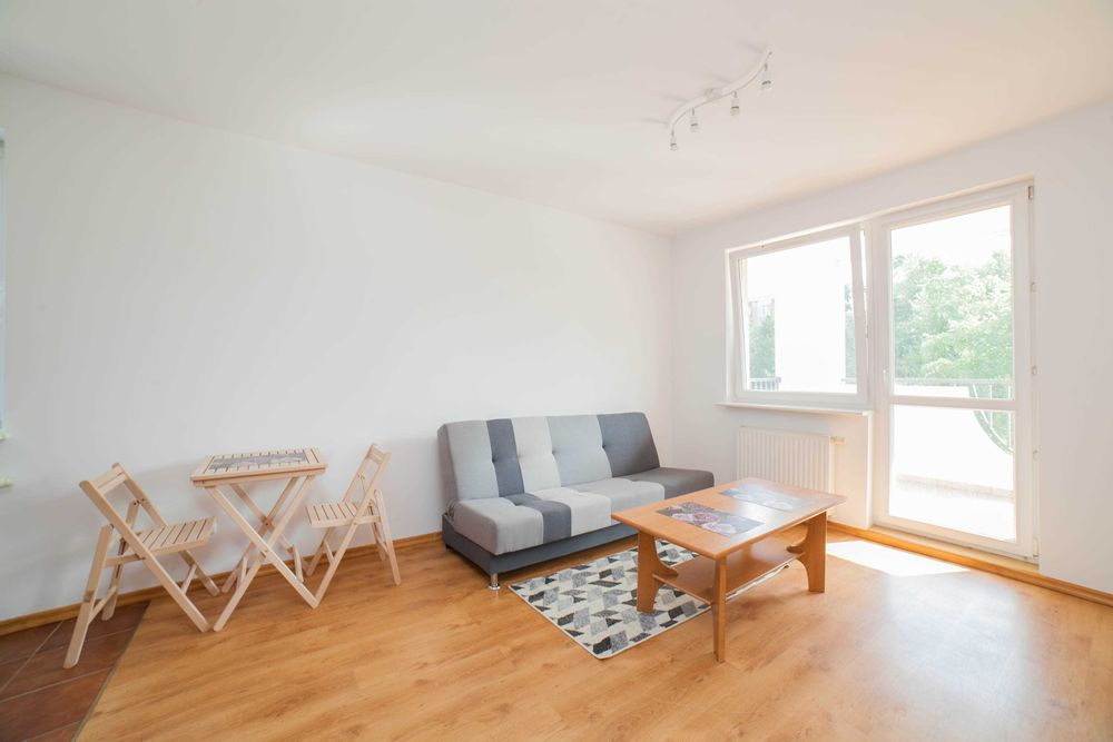 Do wynajęcia mieszkanie (2 pokoje, balkon)