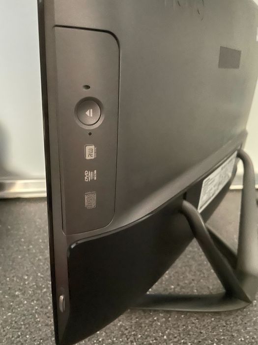 Komputer Lenovo AIO 300-22ISU kompletny, wyzerowany, przygotowany