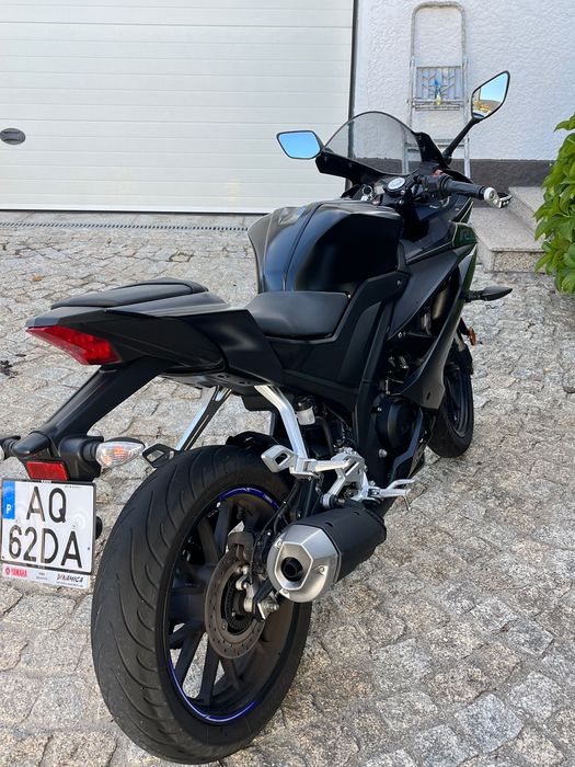Yamaha YZF-R125.