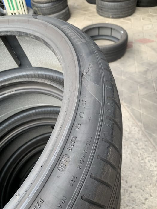 255/40R21 Pirelli