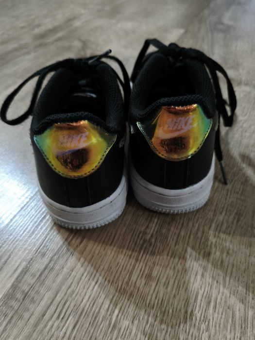 Czarne, Holograficzne Sneakersy Nike Air Force 1
