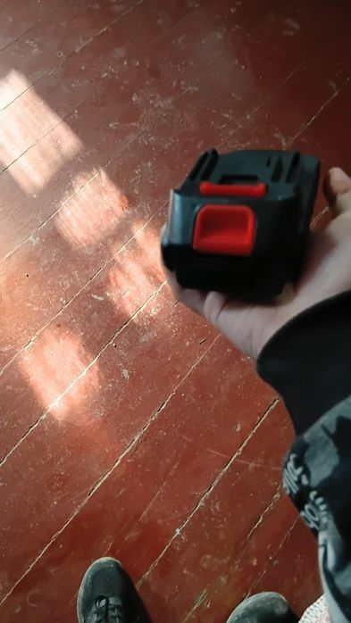 Поїсь і акамулято продається