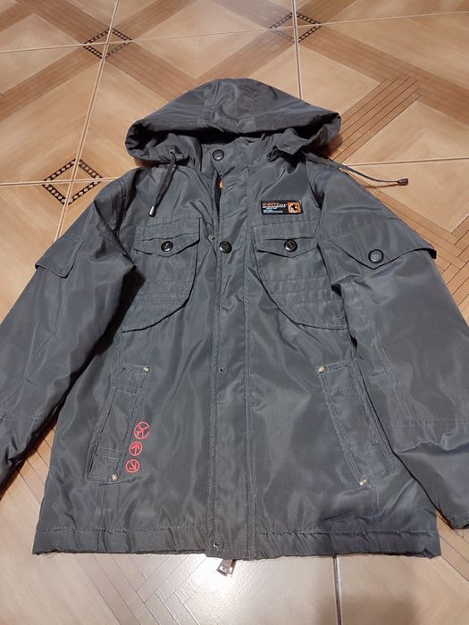 Продам куртку весна-осінь!