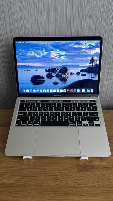 【美品】MacBook Pro 13_2020 M1/8GB/256GB_SPG Amazon.co.jp: Apple MacBook Pro M1 2020 (13-inch Pro, 8 GB