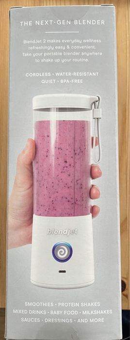 Nowy blender przenosny ( Monat)