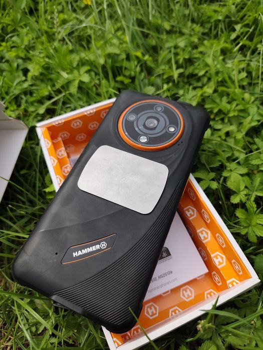 Smartfon hammer iron 6