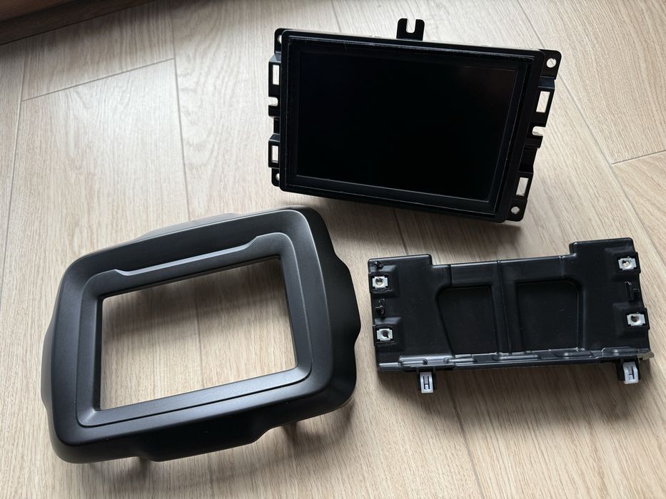 Oryginalna nawigacja do Jeep Renegade