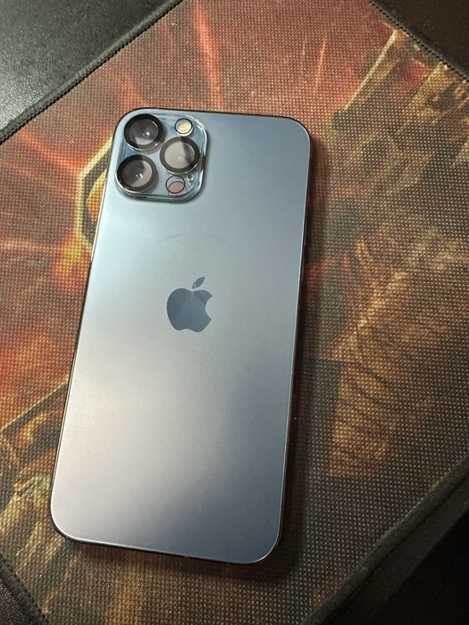 Продам IPhone 12  Pro max