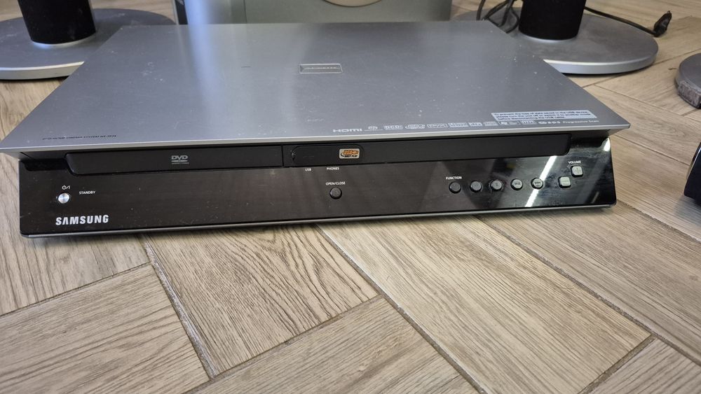 System kina domowego Samsung HT-TP75