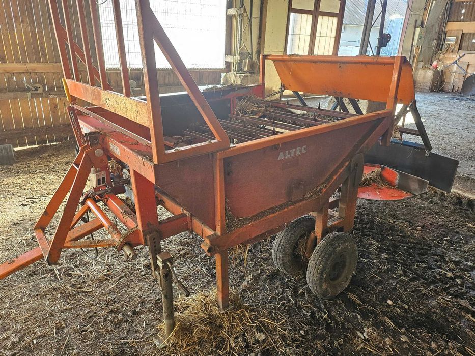 Scielarka do slomy rozwijak