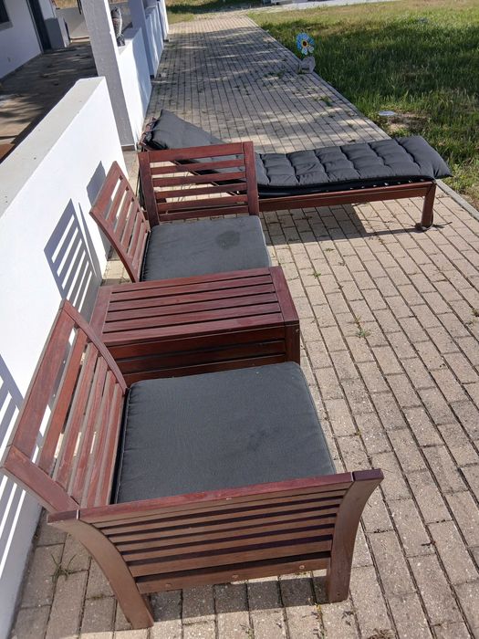 Espreguiçadeira + sofás + mesa/cx arrumação