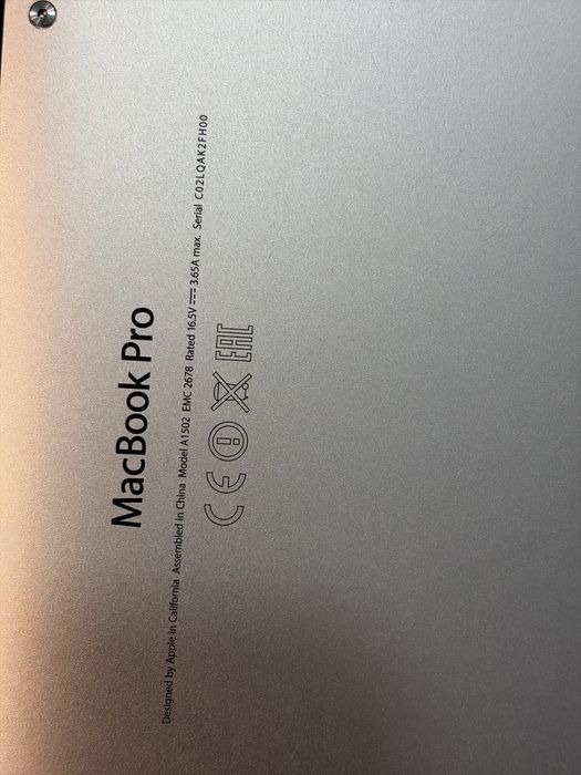 Macbook pro 13”447392818712422402