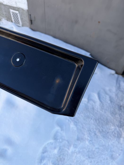 Ford Sierra задня бленда накладна номерного знаку