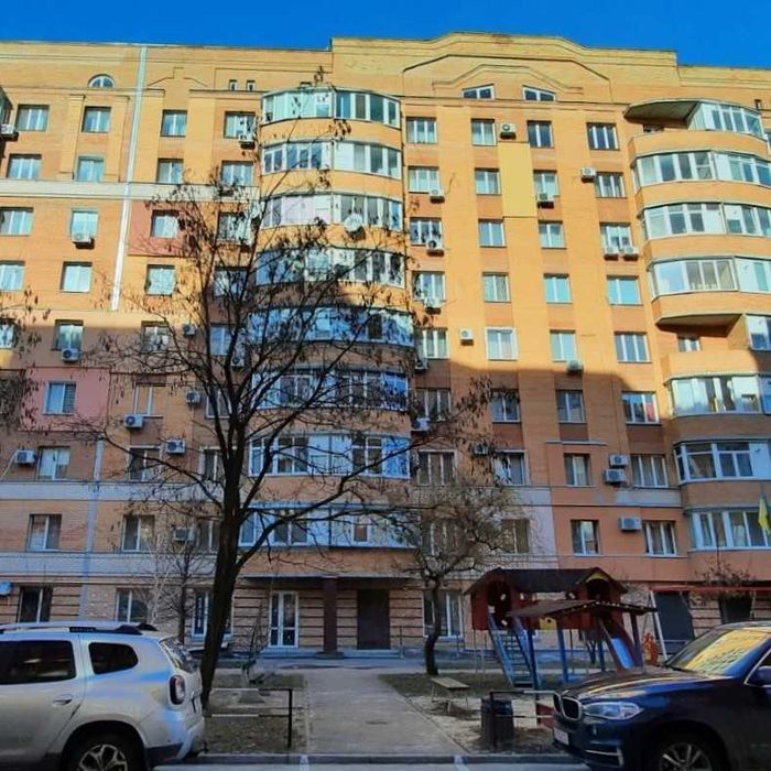 Продам комерційне приміщення. Центр, Соборності