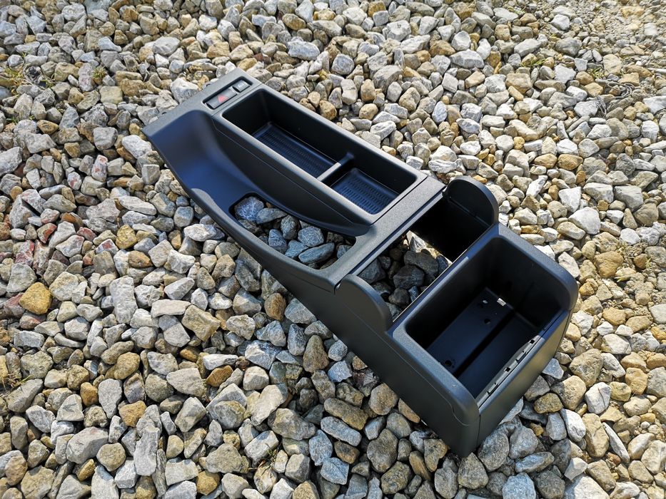 Bmw e46 tunel w idealnym stanie jak nowy pod podłokietnik