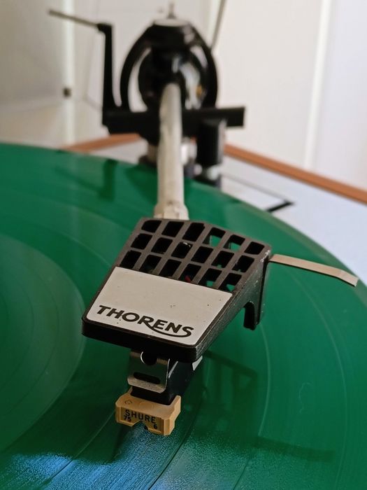 Gira Discos Thorens TD 166 - Célula Shure M75-6S