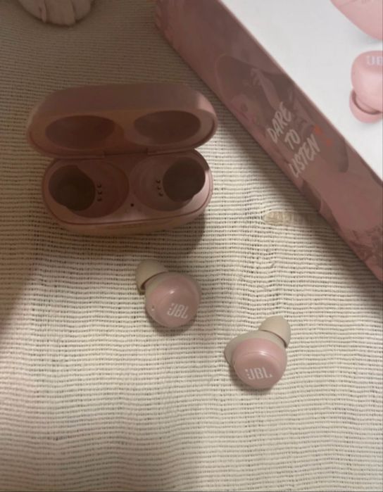 Auriculares JBL livefreeNC+