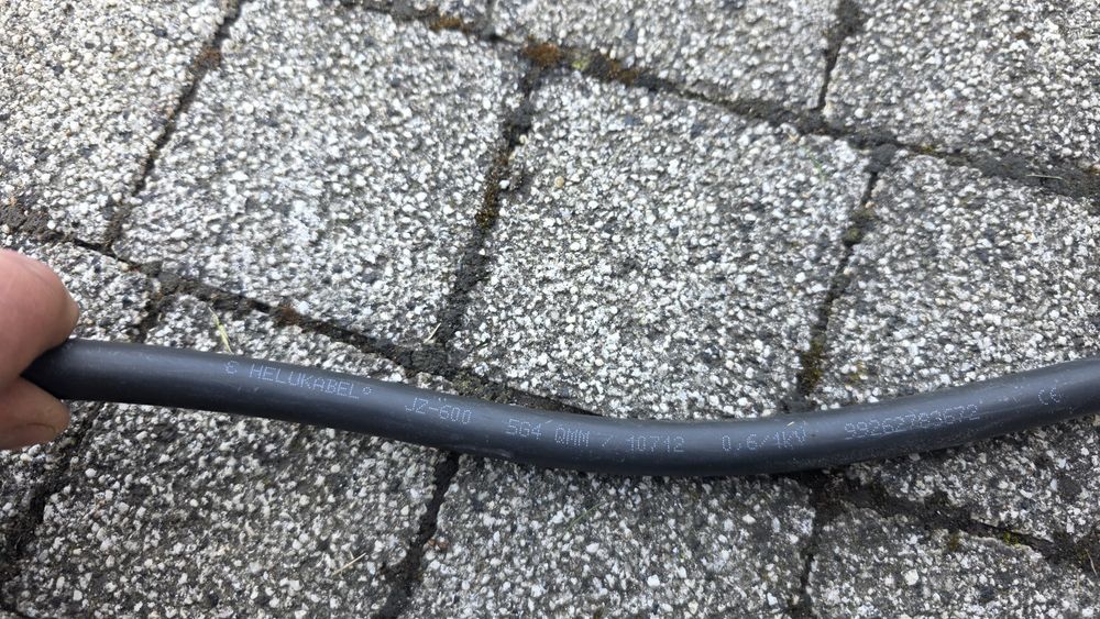 Kabel 5-żyłowy 06/ 1kV  JZ-600 5G4  15 m + 5 m