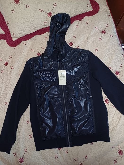Брендова куртка Giorgio Armani