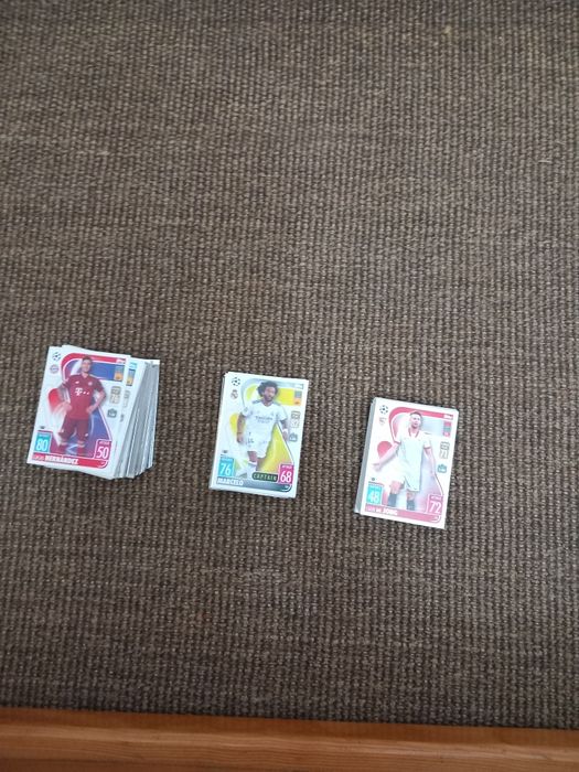 Cartas de futebol em bom estado