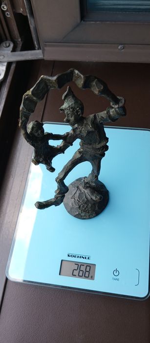 Бронзова статуетка